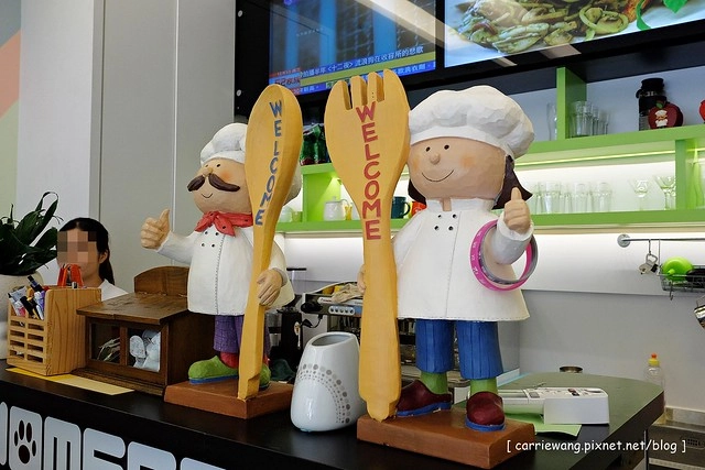 【台中下午茶】Home Cafe 幸福。好食。咖啡。台中寵物友善咖啡館,餐點也有到位,樓上有養狗狗哦 @飛天璇的口袋