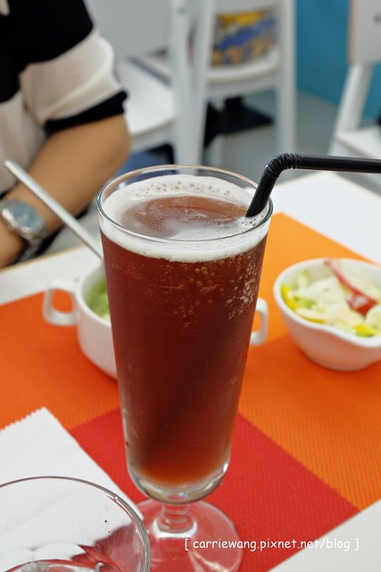 【台中下午茶】Home Cafe 幸福。好食。咖啡。台中寵物友善咖啡館,餐點也有到位,樓上有養狗狗哦 @飛天璇的口袋