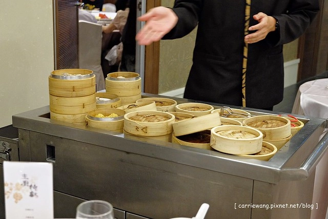 【台中港式飲茶】全國大飯店.全壽樓港式飲茶吃到飽。以吃到飽的飲茶來說算是很有水準,餐點選擇性多,只是價格愈漲愈高 @飛天璇的口袋