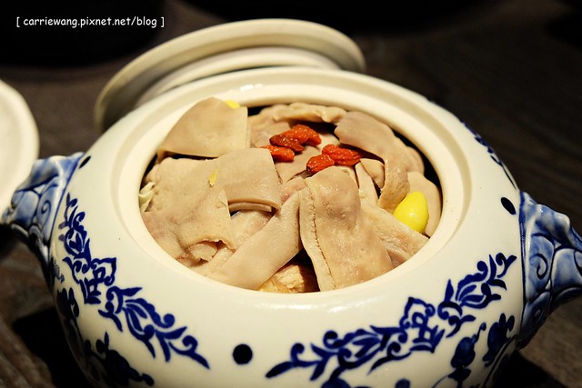 【台中火鍋推薦】這一鍋皇室秘藏鍋物@朝富店。85℃旗下力作,崇德店12/5隆重開幕,食材好價格也高 @飛天璇的口袋