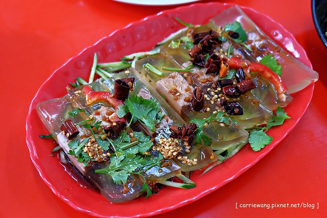 【台中火鍋推薦】小瀋陽酸菜白肉鍋。有濃濃的媽媽味,小菜表現很出色,老闆娘心情好會多招待私房料理 @飛天璇的口袋