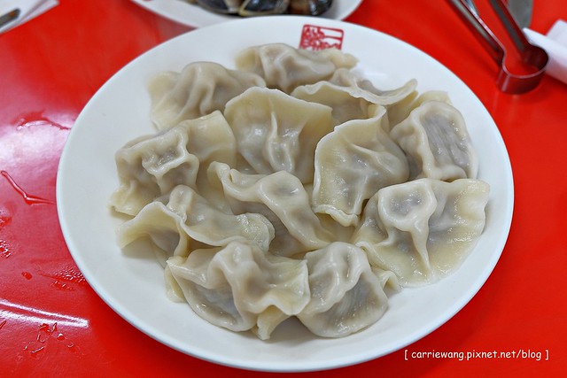 【台中火鍋推薦】小瀋陽酸菜白肉鍋。有濃濃的媽媽味,小菜表現很出色,老闆娘心情好會多招待私房料理 @飛天璇的口袋