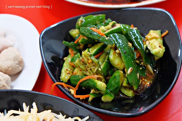 【台中火鍋推薦】小瀋陽酸菜白肉鍋。有濃濃的媽媽味,小菜表現很出色,老闆娘心情好會多招待私房料理 @飛天璇的口袋