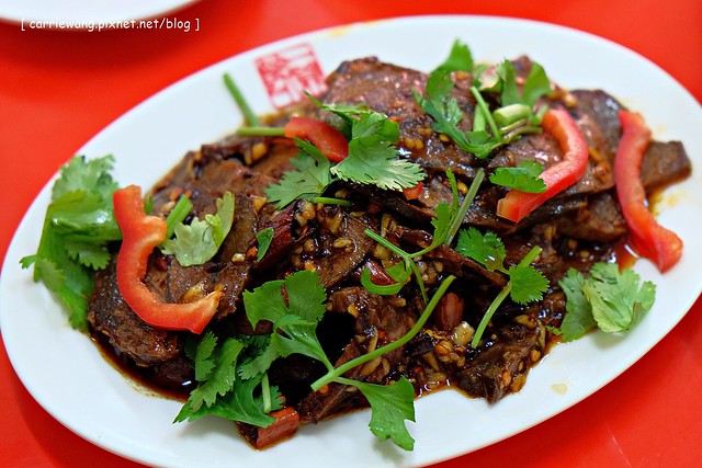 【台中火鍋推薦】小瀋陽酸菜白肉鍋。有濃濃的媽媽味,小菜表現很出色,老闆娘心情好會多招待私房料理 @飛天璇的口袋