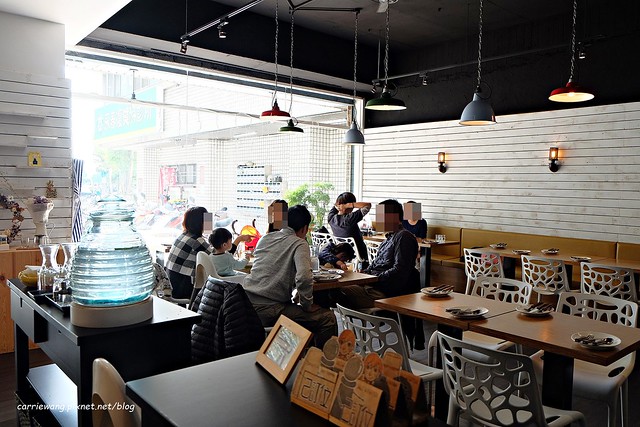 【台中美食推薦】鹽與胡椒餐館.Salt & Pepper Restaurant。選用精選食材,餐點很有水準,特別推薦隱藏版菜單 @飛天璇的口袋