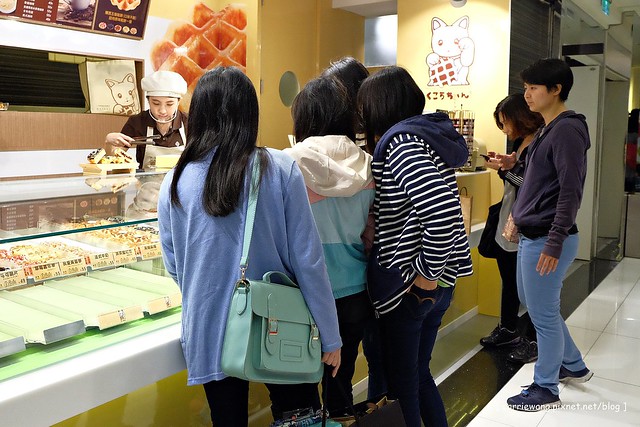 【台中甜點推薦】KUKO比利時鬆餅。月銷10座101的美味,超人氣的幸福甜點,多種口味可以選擇@中友百貨A棟B2 @飛天璇的口袋