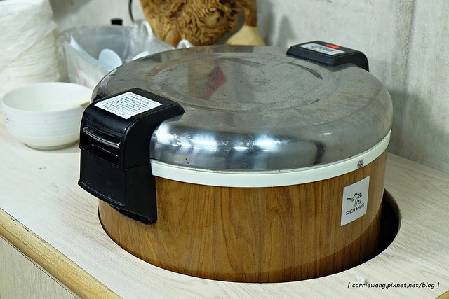 台中東區|精武路菜脯雞.快炒鍋物選擇性多,冬天用餐人潮絡繹不絕 @飛天璇的口袋