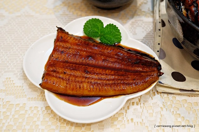 【宅配商品分享】屏榮蒲燒鰻。懶人料理的好幫手,年節送禮的最佳選擇,外銷日本帝王級的高級聖品 @飛天璇的口袋