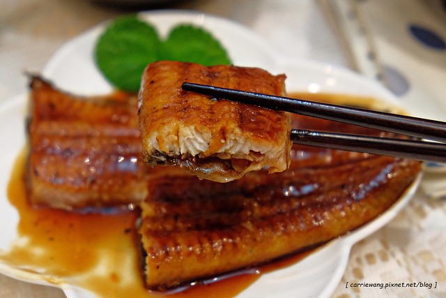【宅配商品分享】屏榮蒲燒鰻。懶人料理的好幫手,年節送禮的最佳選擇,外銷日本帝王級的高級聖品 @飛天璇的口袋