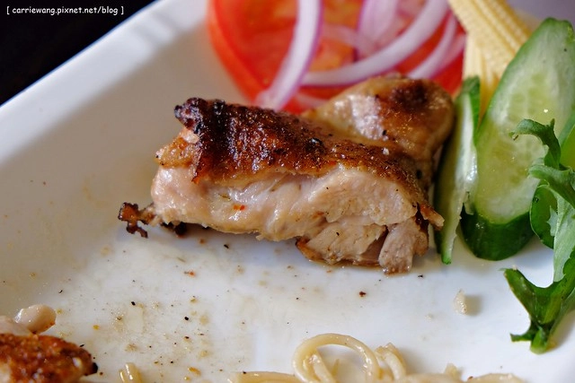 【台中義大利麵】Zaka 札卡餐酒館。週末夜晚有駐唱歌手表演,北屯區少見的餐酒館 @飛天璇的口袋