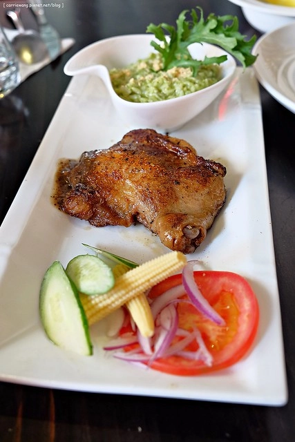 【台中義大利麵】Zaka 札卡餐酒館。週末夜晚有駐唱歌手表演,北屯區少見的餐酒館 @飛天璇的口袋