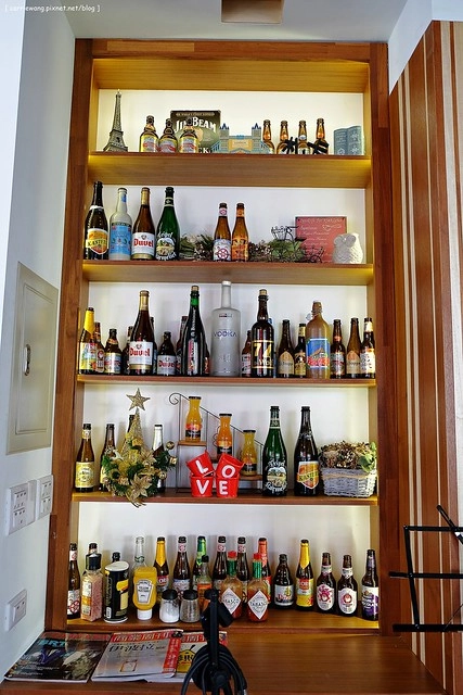 【台中義大利麵】Zaka 札卡餐酒館。週末夜晚有駐唱歌手表演,北屯區少見的餐酒館 @飛天璇的口袋