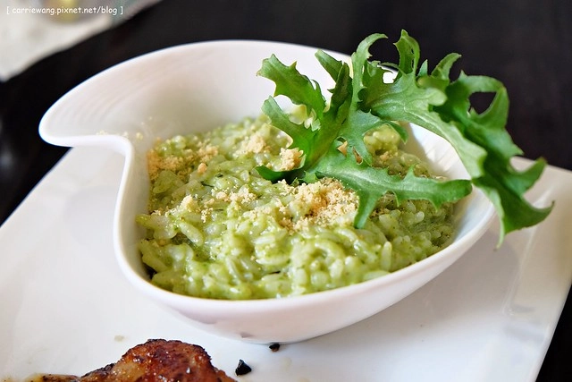 【台中義大利麵】Zaka 札卡餐酒館。週末夜晚有駐唱歌手表演,北屯區少見的餐酒館 @飛天璇的口袋