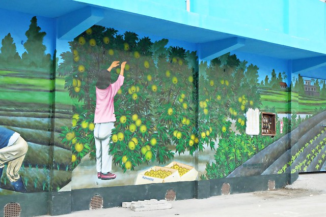 【彰化旅遊景點】埤頭百寶村。老穀倉變身彩繪村,有可愛的Lu’s插畫,還有在地特色伴手禮,順便體驗DIY的樂趣 @飛天璇的口袋