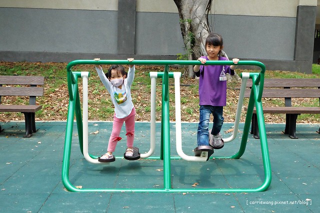 【台中旅遊景點】太平坪林森林公園。比秋紅谷大三倍,有生態滯洪作用的美麗公園,是情侶散步約會和家長溜小孩的好地方 @飛天璇的口袋