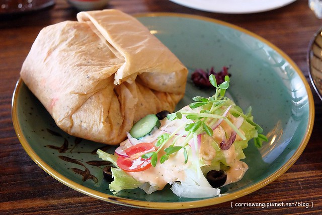 【台中異國料理餐廳】昨日花卷跨界料理.Offer Oh。跨界的好味道,兼具創意與美味,飲料和甜點也很有水準 @飛天璇的口袋