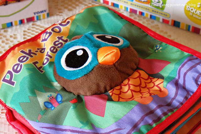 【育兒日記分享】Lamaze 拉梅茲嬰幼兒玩具.音樂布蟲尺 / 柔軟故事書 / 音感八爪章魚。給寶寶的第一份禮物,強化寶寶的感官能力,學習從0歲開始 @飛天璇的口袋