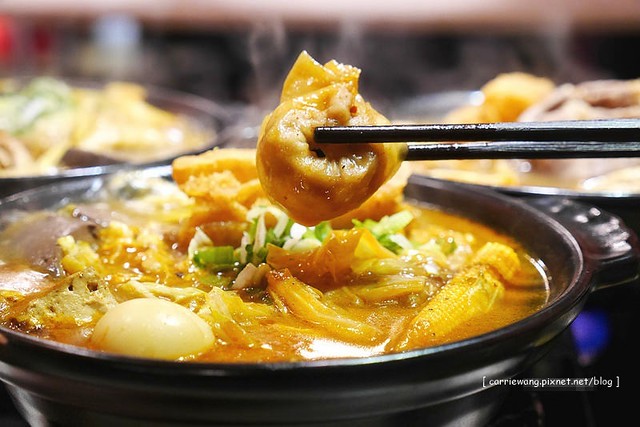 【台中逢甲美食推薦】那個鍋 麻辣小火鍋。湯頭又香又過癮,乾麵白飯吃到飽,還有松阪豬和雪花牛,一個人吃鍋也可以吃的很幸福 @飛天璇的口袋