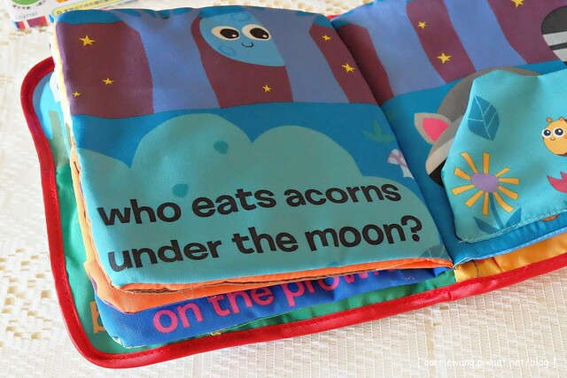 【育兒日記分享】Lamaze 拉梅茲嬰幼兒玩具.音樂布蟲尺 / 柔軟故事書 / 音感八爪章魚。給寶寶的第一份禮物,強化寶寶的感官能力,學習從0歲開始 @飛天璇的口袋