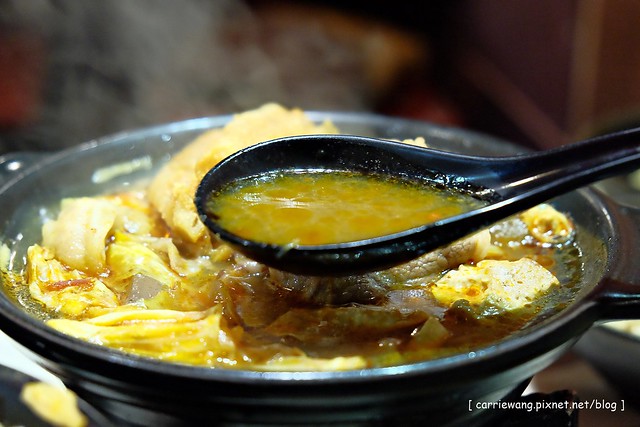 【台中逢甲美食推薦】那個鍋 麻辣小火鍋。湯頭又香又過癮,乾麵白飯吃到飽,還有松阪豬和雪花牛,一個人吃鍋也可以吃的很幸福 @飛天璇的口袋