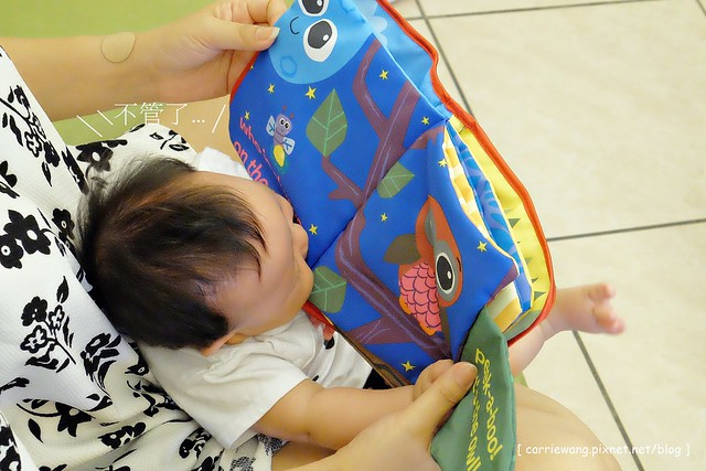 【育兒日記分享】Lamaze 拉梅茲嬰幼兒玩具.音樂布蟲尺 / 柔軟故事書 / 音感八爪章魚。給寶寶的第一份禮物,強化寶寶的感官能力,學習從0歲開始 @飛天璇的口袋