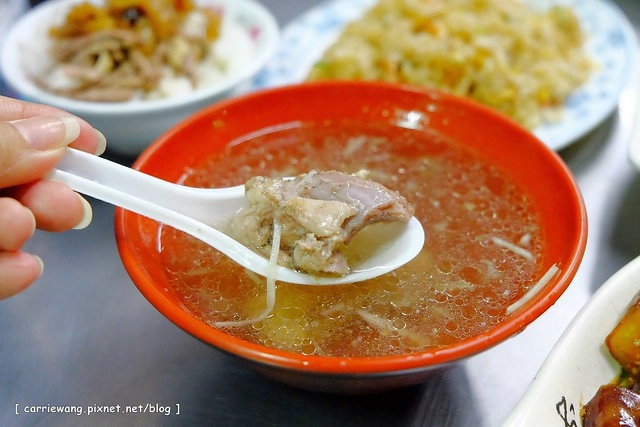 台中太平|原味鴨肉飯.快炒類只要百元上下,太平建材行裡的銅板美食 @飛天璇的口袋