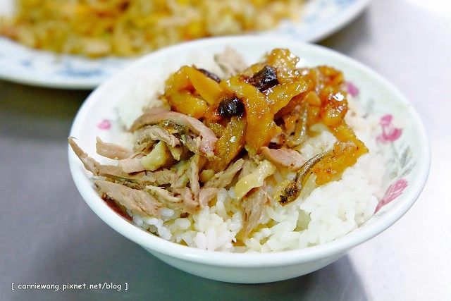 台中太平|原味鴨肉飯.快炒類只要百元上下,太平建材行裡的銅板美食 @飛天璇的口袋