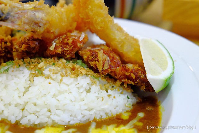 和歌壽司|位於台北火車站附近,中價位的日本料理店,餐點種類選擇性多,綜合握壽司一次品嚐三種口味 @飛天璇的口袋