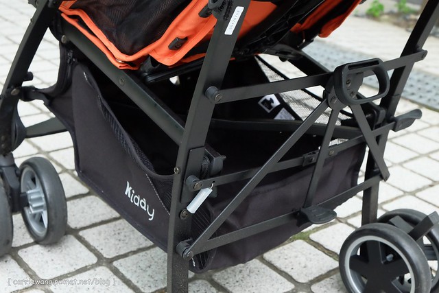 【育兒日記分享】奇帝汽座推車.Kiddy City n’ Move 輕風行推車。歐洲進口兒童推車品牌,時尚輕巧收放容易,可以當推車也可以當汽座,一車兩用非常方便 @飛天璇的口袋