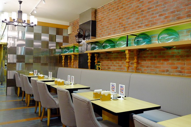 和歌壽司|位於台北火車站附近,中價位的日本料理店,餐點種類選擇性多,綜合握壽司一次品嚐三種口味 @飛天璇的口袋