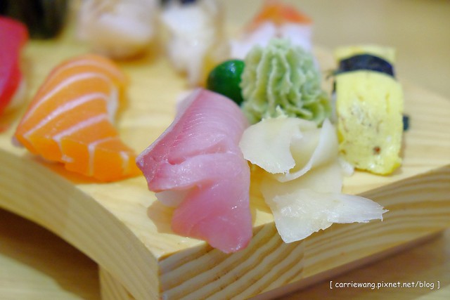 和歌壽司|位於台北火車站附近,中價位的日本料理店,餐點種類選擇性多,綜合握壽司一次品嚐三種口味 @飛天璇的口袋