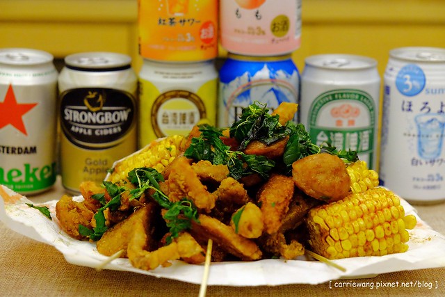 胖師父鹽酥雞:使用獨家醬料香脆好吃,一包鹽酥雞配一罐啤酒就是療癒 @飛天璇的口袋