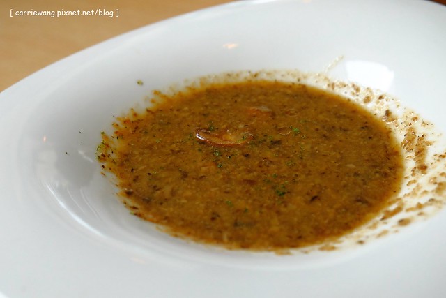 【台中親子餐廳】叉子.ㄨ子輕食館。台中目前最夯最難訂的親子餐廳,環境寬敞大器,外面有一個小沙坑,二樓有文創商品,用餐時段很難訂位 @飛天璇的口袋