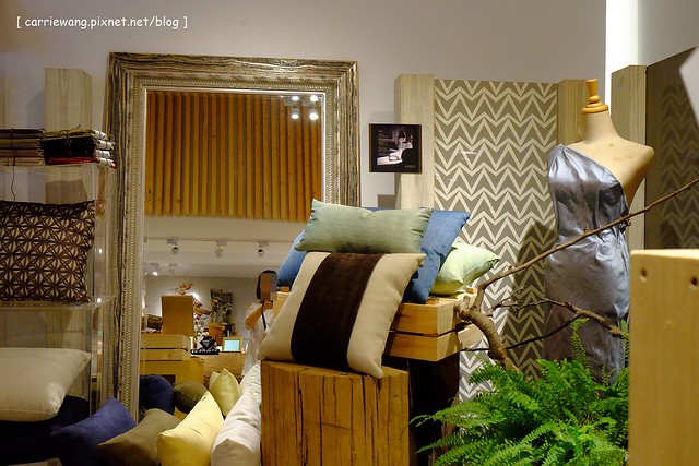 【台中親子餐廳】叉子.ㄨ子輕食館。台中目前最夯最難訂的親子餐廳,環境寬敞大器,外面有一個小沙坑,二樓有文創商品,用餐時段很難訂位 @飛天璇的口袋