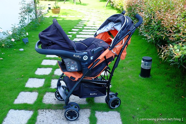 【育兒日記分享】奇帝汽座推車.Kiddy City n’ Move 輕風行推車。歐洲進口兒童推車品牌,時尚輕巧收放容易,可以當推車也可以當汽座,一車兩用非常方便 @飛天璇的口袋