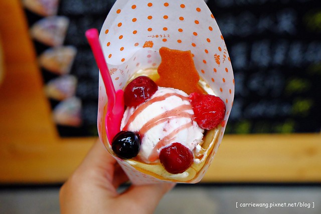 【台中甜點推薦】Crêpe cocoya日式可麗餅專賣店。草悟道散步美食,少女風的日式可麗餅,有多種口味可以選擇 @飛天璇的口袋