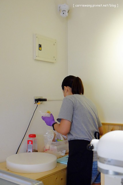 【台中甜點推薦】Crêpe cocoya日式可麗餅專賣店。草悟道散步美食,少女風的日式可麗餅,有多種口味可以選擇 @飛天璇的口袋