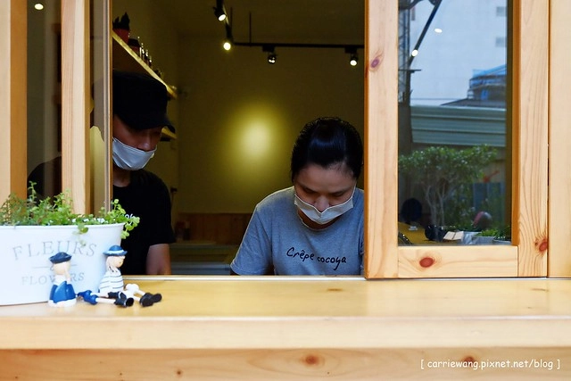 【台中甜點推薦】Crêpe cocoya日式可麗餅專賣店。草悟道散步美食,少女風的日式可麗餅,有多種口味可以選擇 @飛天璇的口袋