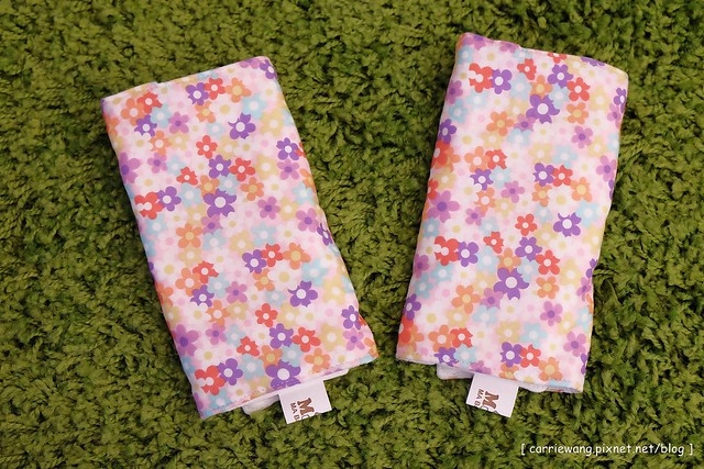 【育兒日記分享】媽咪敗家:寶寶平安符袋.存摺套.寶寶手冊保護套.奶嘴鏈.三角巾(口水巾).背袋口水巾…新生兒彌月禮推薦 @飛天璇的口袋