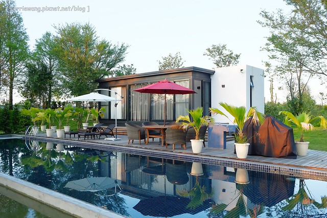 冬山.悠悅光 Aura Villa:超具時尚感的民宿,有庭園游泳池,包棟還可以BBQ,偶像劇《致 第三者》和《搶救21克拉》的拍攝地 @飛天璇的口袋