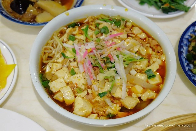 【台中麵食餐廳】正筠小籠湯包。南正筠、北泰豐,傳說中媲美鼎泰豐的小籠包,小菜表現還不錯 @飛天璇的口袋