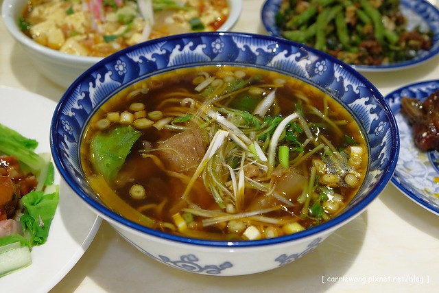 【台中麵食餐廳】正筠小籠湯包。南正筠、北泰豐,傳說中媲美鼎泰豐的小籠包,小菜表現還不錯 @飛天璇的口袋