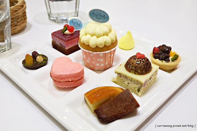 台中美食餐廳推薦。台中百貨公司、商場美食餐廳懶人包:中友百貨、新時代購物中心、廣三SOGO百貨、勤美誠品綠園道、金典綠園道、台中大遠百、新光三越百貨、Tiger City老虎城、LEECO禮客食尚館、豐原太平洋SOGO百貨…各樓餐廳美食資訊 @飛天璇的口袋