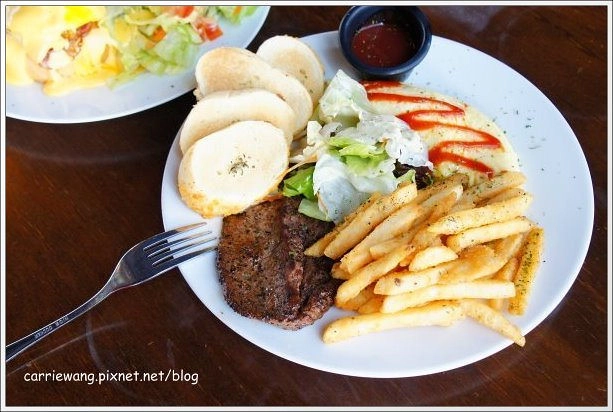 台中美食餐廳推薦。台中百貨公司、商場美食餐廳懶人包:中友百貨、新時代購物中心、廣三SOGO百貨、勤美誠品綠園道、金典綠園道、台中大遠百、新光三越百貨、Tiger City老虎城、LEECO禮客食尚館、豐原太平洋SOGO百貨…各樓餐廳美食資訊 @飛天璇的口袋