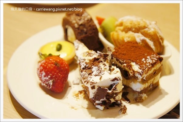 台中美食餐廳推薦。台中百貨公司、商場美食餐廳懶人包:中友百貨、新時代購物中心、廣三SOGO百貨、勤美誠品綠園道、金典綠園道、台中大遠百、新光三越百貨、Tiger City老虎城、LEECO禮客食尚館、豐原太平洋SOGO百貨…各樓餐廳美食資訊 @飛天璇的口袋