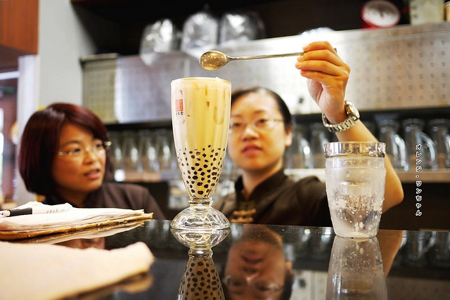 台中美食餐廳推薦。台中百貨公司、商場美食餐廳懶人包:中友百貨、新時代購物中心、廣三SOGO百貨、勤美誠品綠園道、金典綠園道、台中大遠百、新光三越百貨、Tiger City老虎城、LEECO禮客食尚館、豐原太平洋SOGO百貨…各樓餐廳美食資訊 @飛天璇的口袋