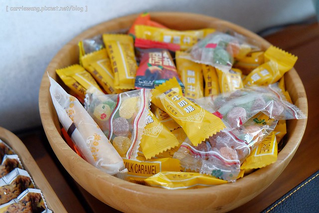 冬山.悠悅光 Aura Villa:超具時尚感的民宿,有庭園游泳池,包棟還可以BBQ,偶像劇《致 第三者》和《搶救21克拉》的拍攝地 @飛天璇的口袋