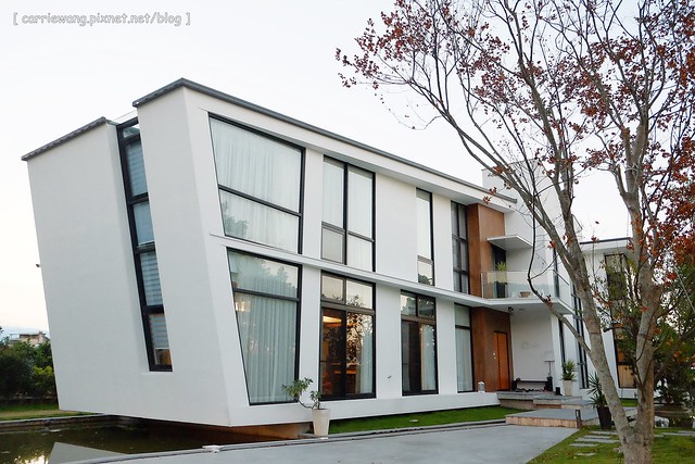 冬山.悠悅光 Aura Villa:超具時尚感的民宿,有庭園游泳池,包棟還可以BBQ,偶像劇《致 第三者》和《搶救21克拉》的拍攝地 @飛天璇的口袋