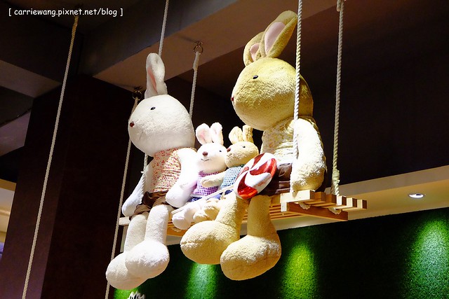 【台中親子餐廳】偶來路Ollu|親子餐廳.兒童攝影。兒童遊樂設施、兒童繪本圖書、專業3D攝影棚、積木區和球池區、還可以包場辦party @飛天璇的口袋