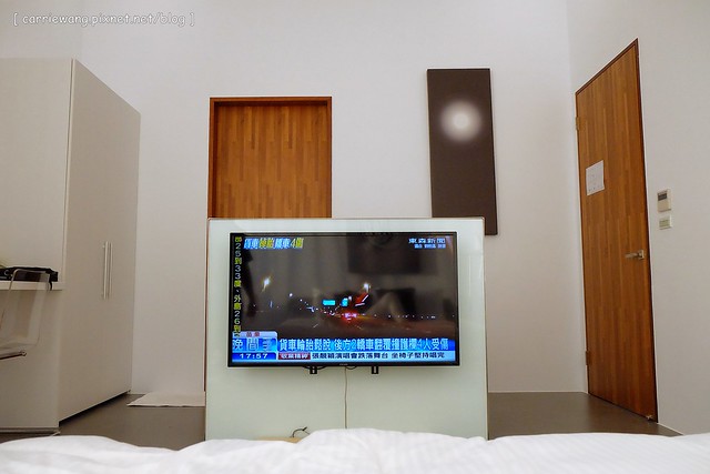 冬山.悠悅光 Aura Villa:超具時尚感的民宿,有庭園游泳池,包棟還可以BBQ,偶像劇《致 第三者》和《搶救21克拉》的拍攝地 @飛天璇的口袋